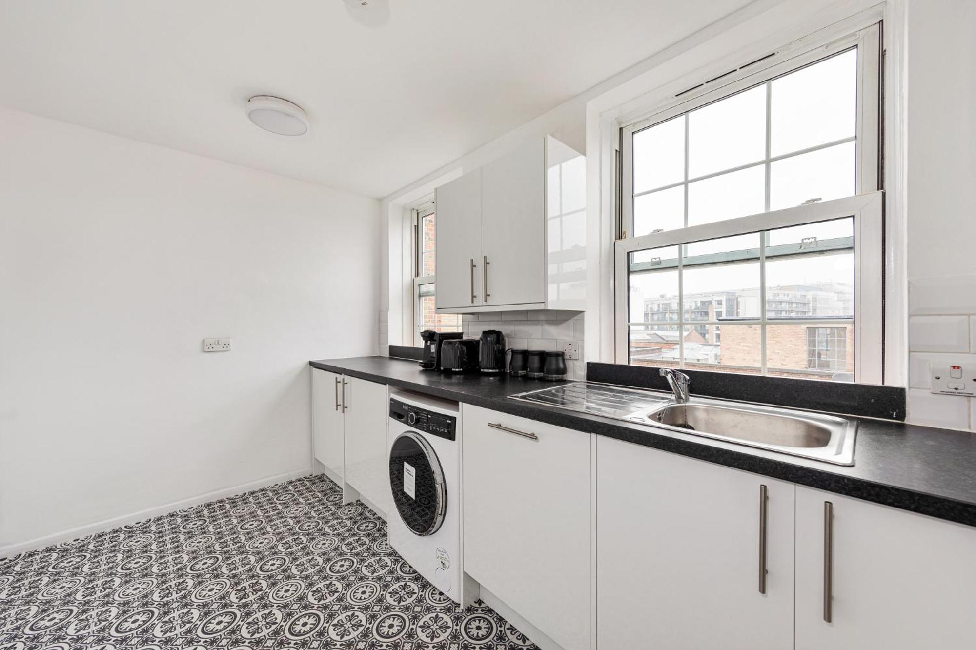 Sleek Shoreditch Hideout - 2 Bed Gem With Balcony In Central Λονδίνο Εξωτερικό φωτογραφία