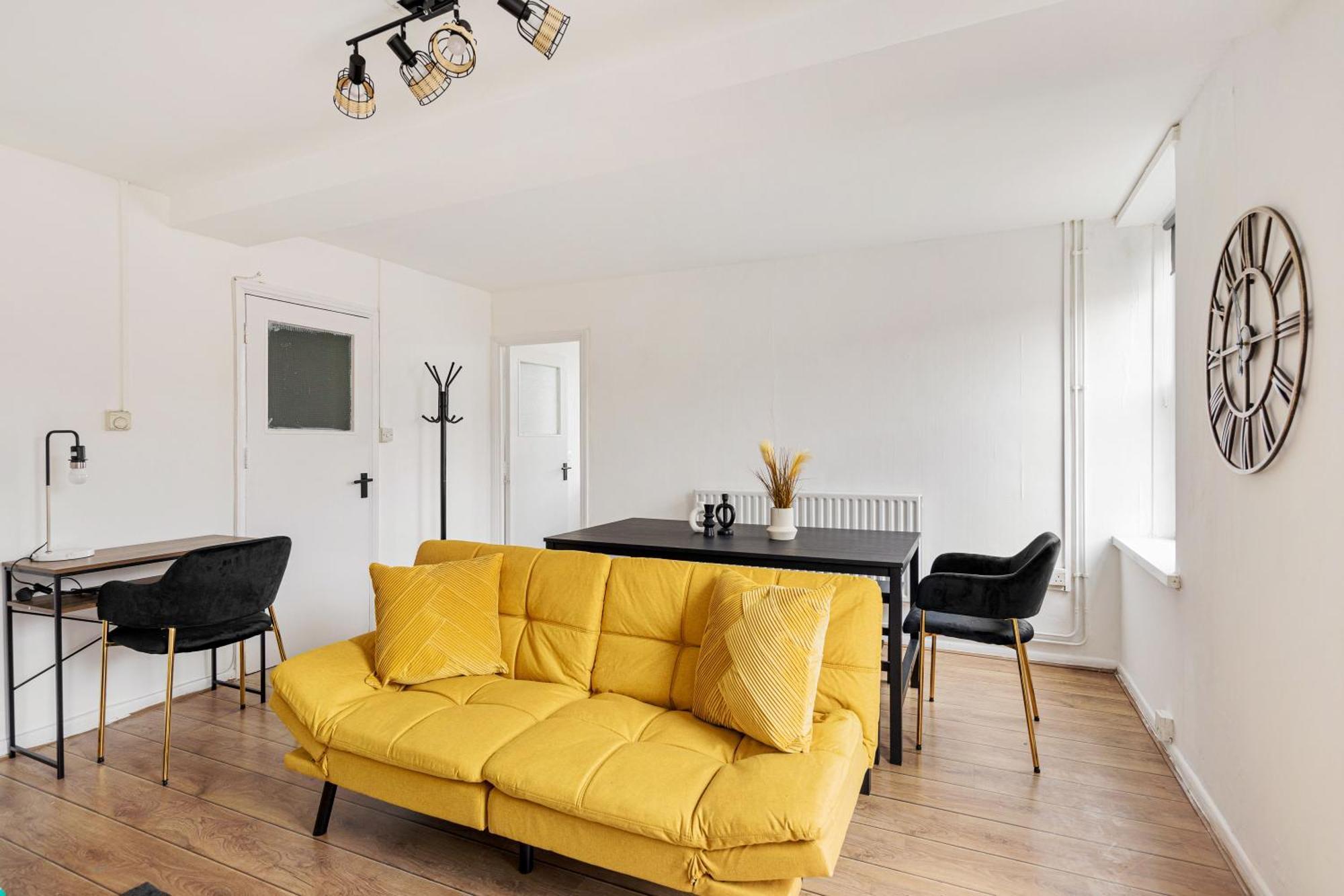 Sleek Shoreditch Hideout - 2 Bed Gem With Balcony In Central Λονδίνο Εξωτερικό φωτογραφία