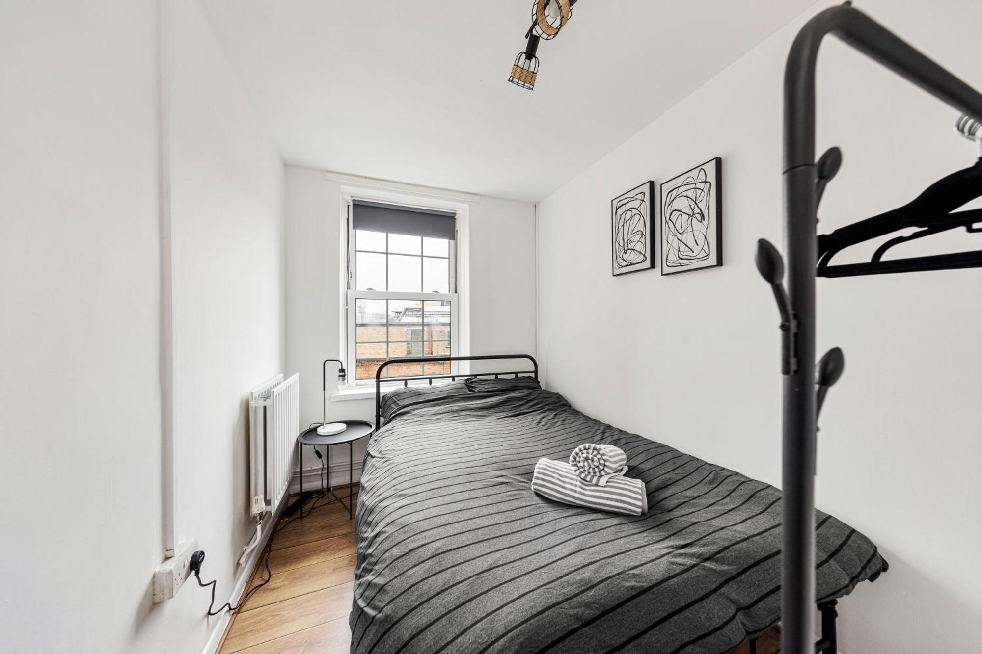 Sleek Shoreditch Hideout - 2 Bed Gem With Balcony In Central Λονδίνο Εξωτερικό φωτογραφία